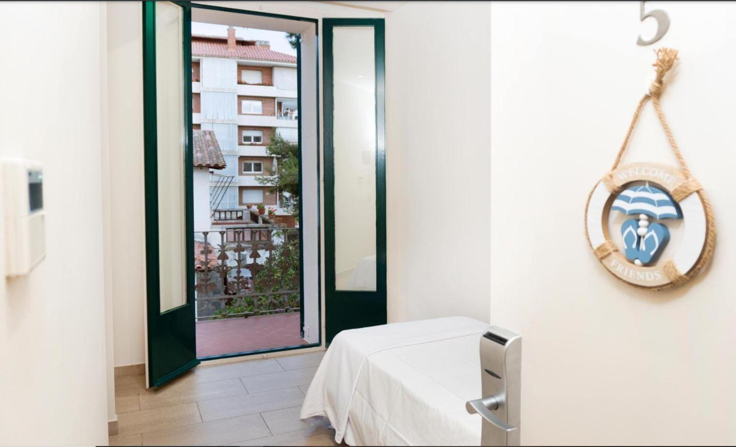 Hotel Kalima Beach à Caldes D'Estrach Chambre photo